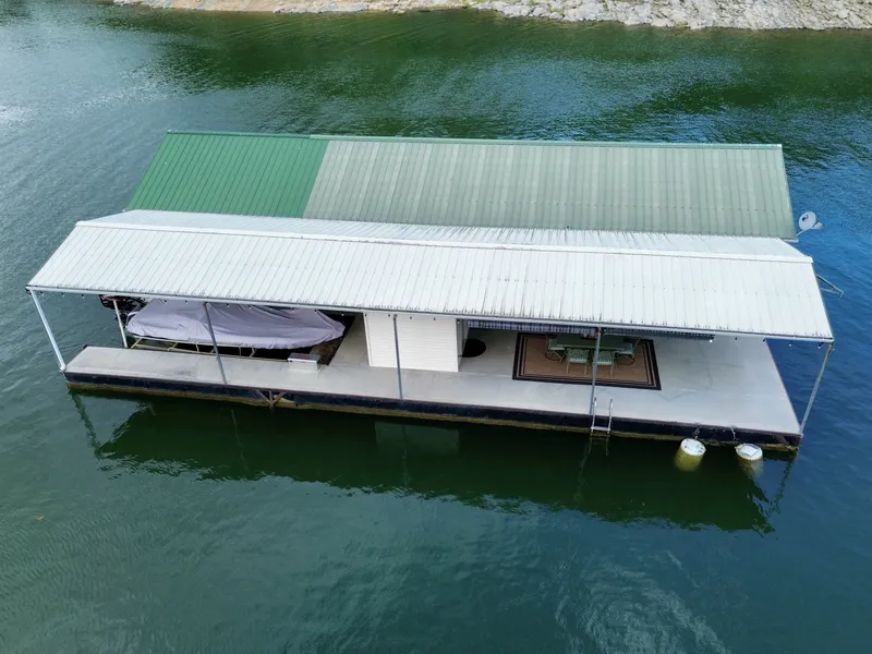 Slide: The Image of Custom 20 x 53 Floating Cabin - Approx 999/sqft 2002 - 6089592