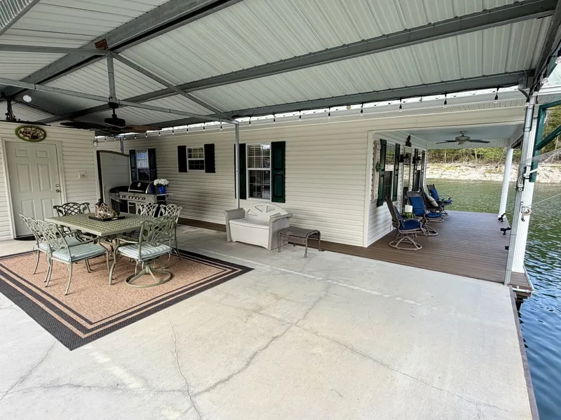 Slide: The Image of Custom 20 x 53 Floating Cabin - Approx 999/sqft 2002 - 6089442