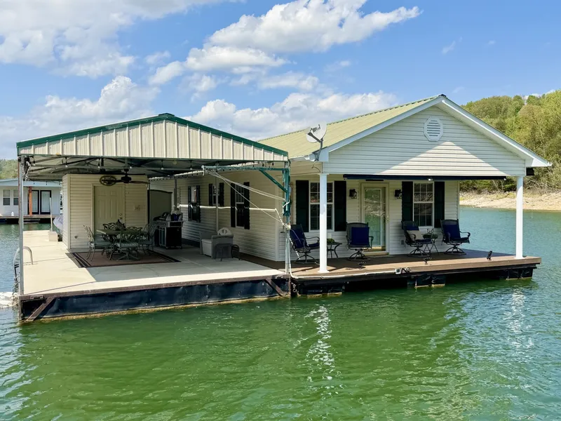 Slide: The Image of Custom 20 x 53 Floating Cabin - Approx 999/sqft 2002 - 6089398