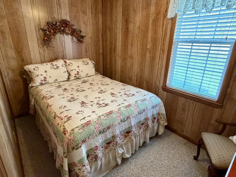Slide: The Image of Custom 20 x 53 Floating Cabin - Approx 999/sqft 2002 - 6089509