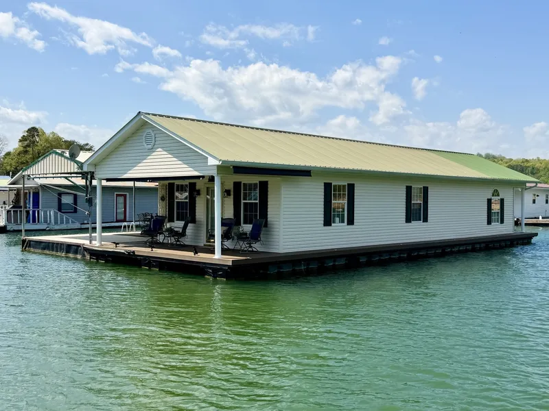 Slide: The Image of Custom 20 x 53 Floating Cabin - Approx 999/sqft 2002 - 6089400