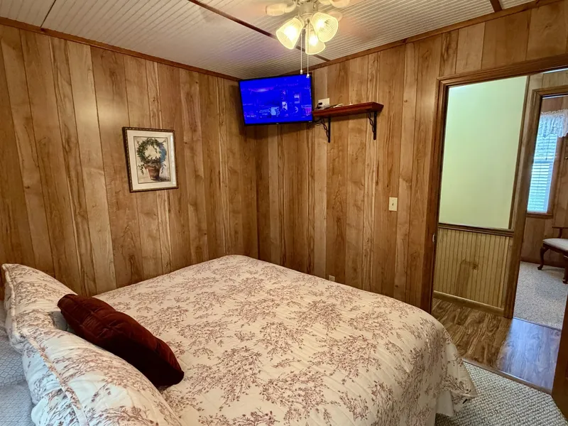 Slide: The Image of Custom 20 x 53 Floating Cabin - Approx 999/sqft 2002 - 6089525