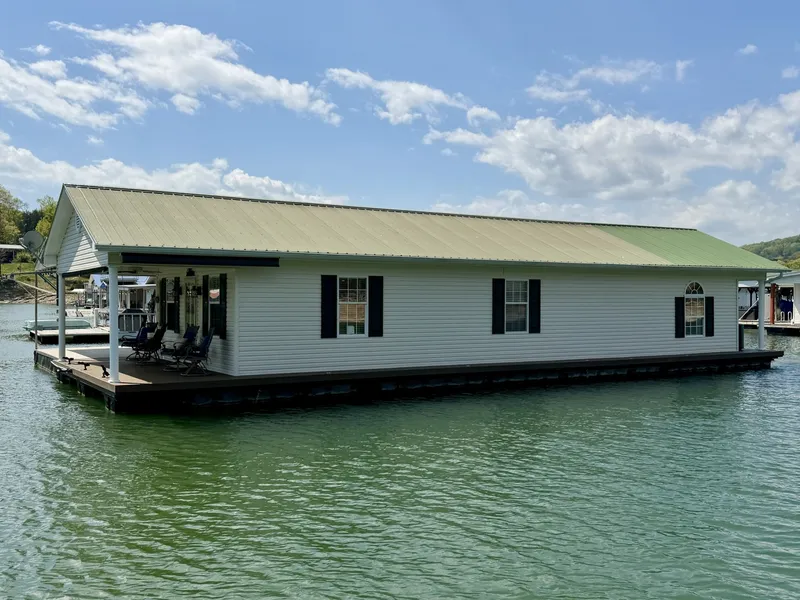 Slide: The Image of Custom 20 x 53 Floating Cabin - Approx 999/sqft 2002 - 6089401
