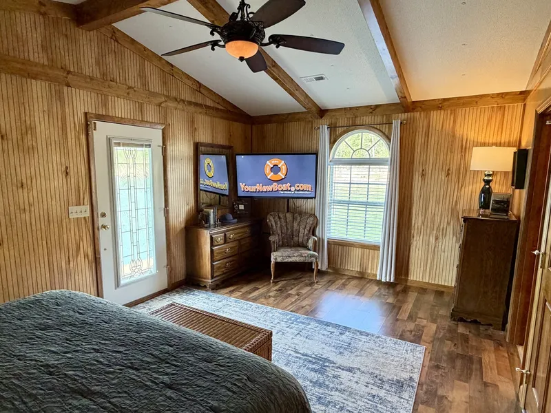 Slide: The Image of Custom 20 x 53 Floating Cabin - Approx 999/sqft 2002 - 6089538