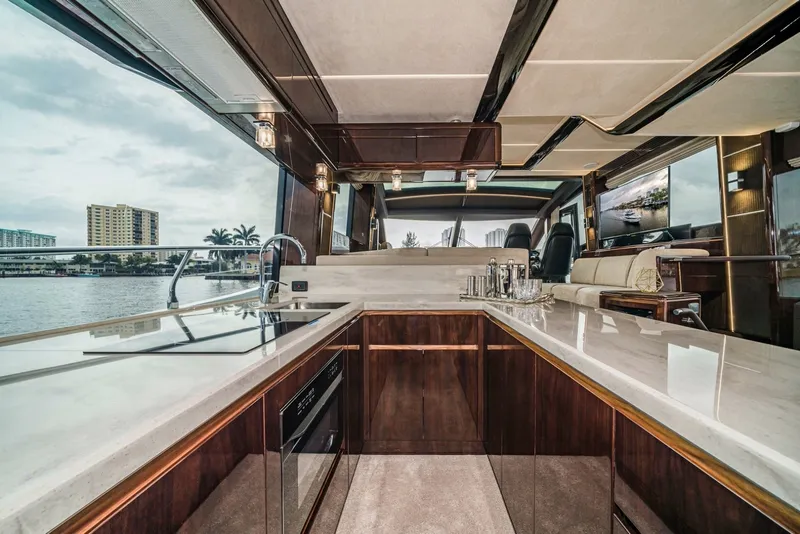 Slide: The Image of Galeon 680 FLY 2026 - 6089769