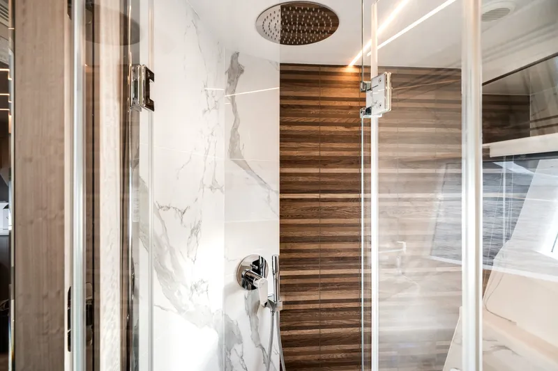 Slide: The Image of Galeon 680 FLY 2026 - 6350583