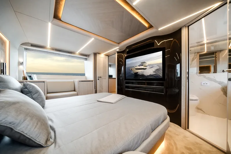 Slide: The Image of Galeon 680 FLY 2026 - 6350592