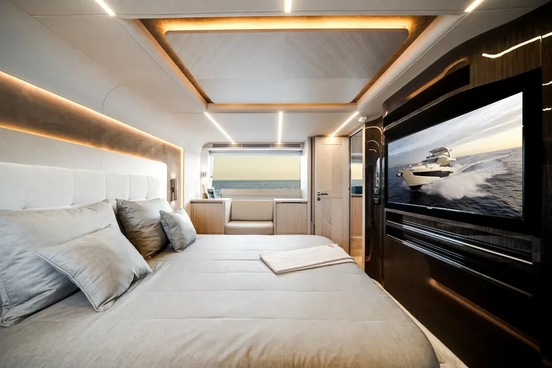 Slide: The Image of Galeon 680 FLY 2026 - 6350595