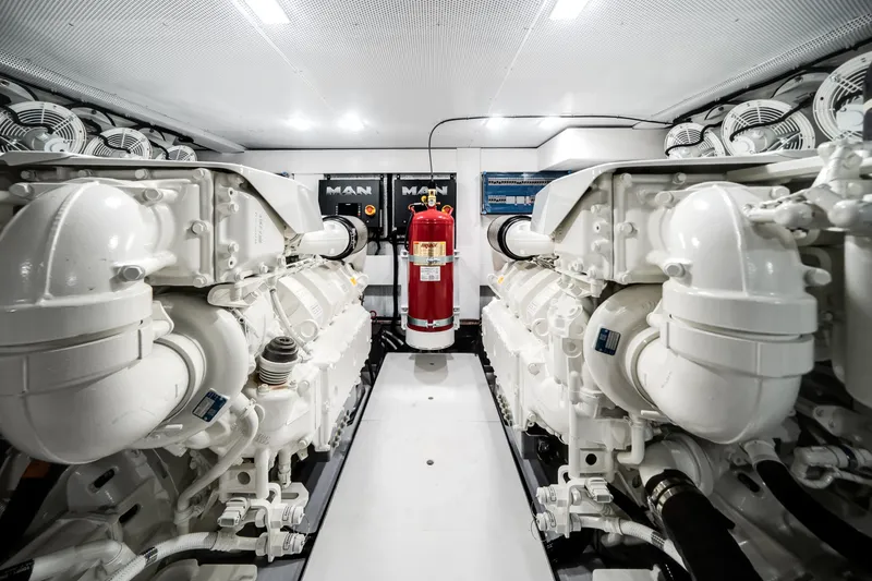 Slide: The Image of Galeon 680 FLY 2026 - 6350637