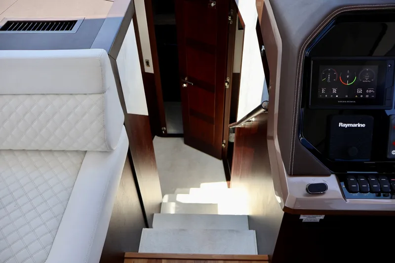 Slide: The Image of Galeon 500 FLY 2022 - 6089828