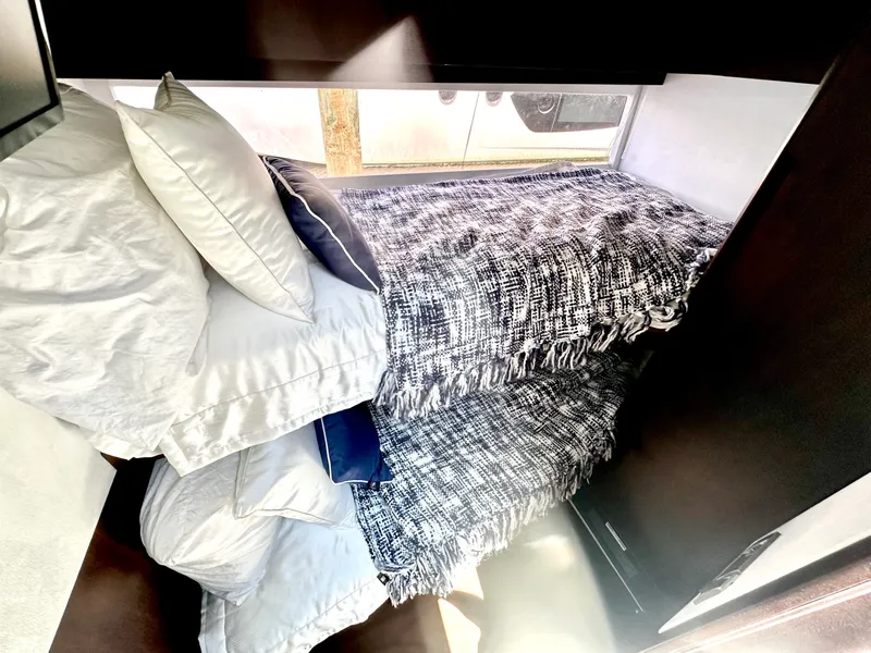 Slide: The Image of Galeon 500 FLY 2022 - 6089836