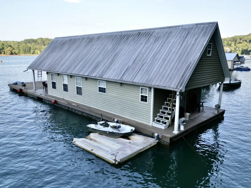 Slide: The Image of Custom 20 x 43 Floating Cabin - Approx 812sqft 2006 - 6089921
