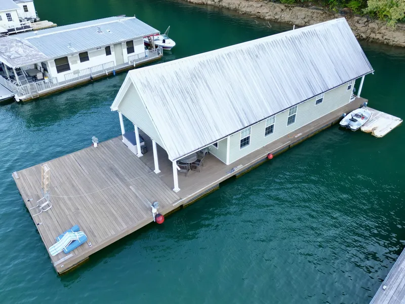 Slide: The Image of Custom 20 x 43 Floating Cabin - Approx 812sqft 2006 - 6089925