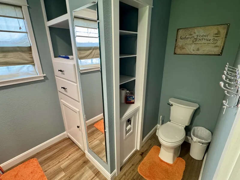 Slide: The Image of Custom 20 x 43 Floating Cabin - Approx 812sqft 2006 - 6089952