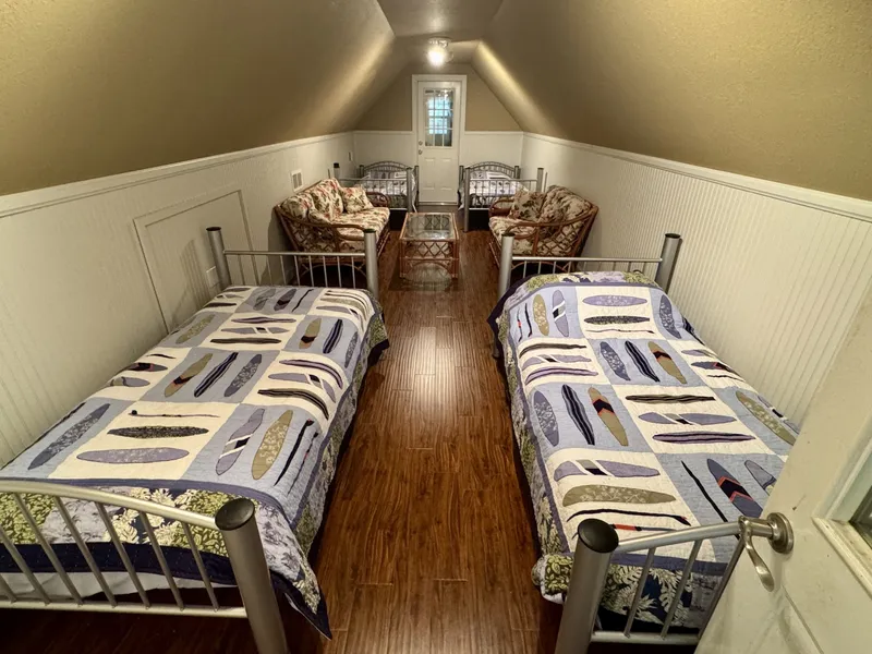 Slide: The Image of Custom 20 x 43 Floating Cabin - Approx 812sqft 2006 - 6089978