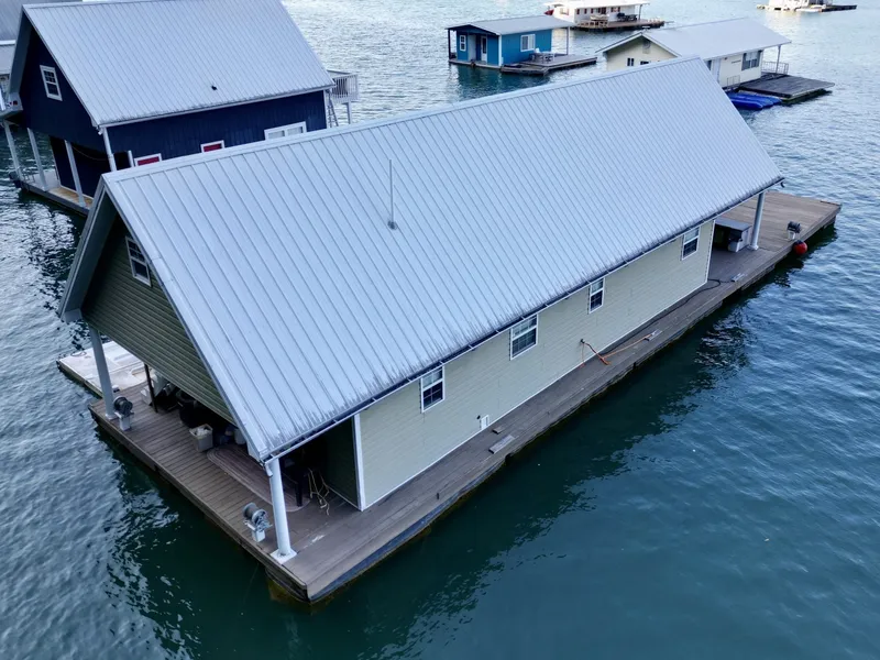 Slide: The Image of Custom 20 x 43 Floating Cabin - Approx 812sqft 2006 - 6089918