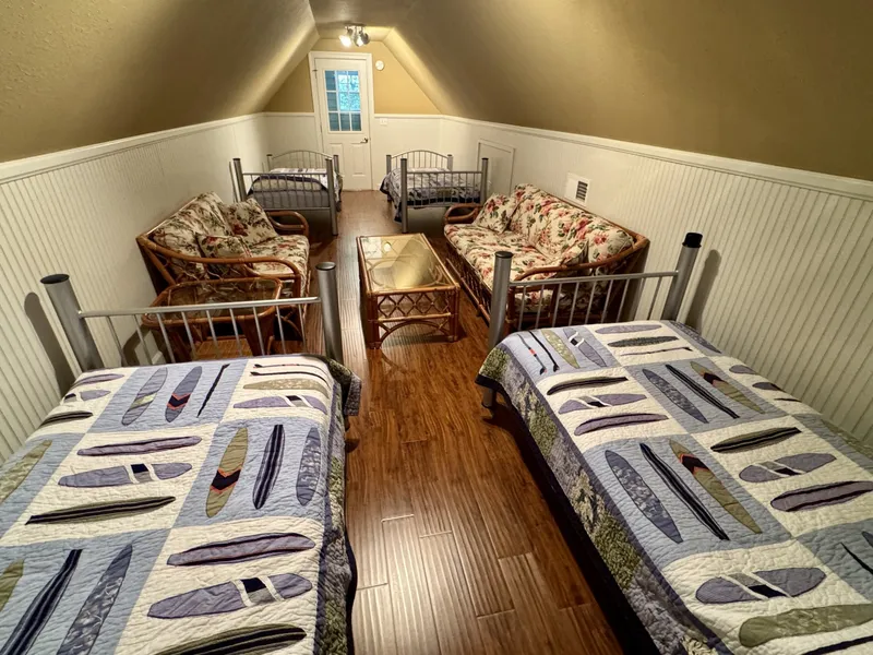 Slide: The Image of Custom 20 x 43 Floating Cabin - Approx 812sqft 2006 - 6089986