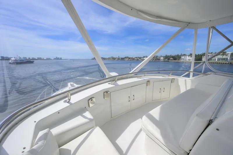 Slide: The Image of Hatteras 46 - Headwinds 1992 Hatteras 46 - Convertible - Headwinds - 6106078