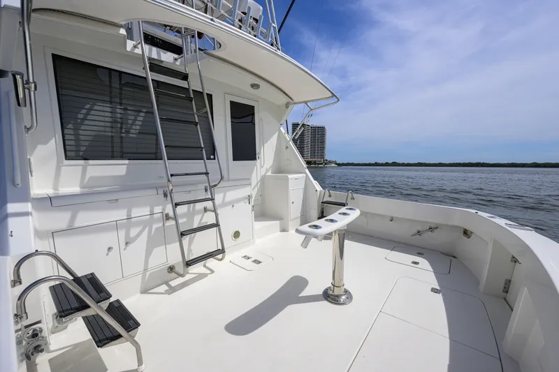 Slide: The Image of Hatteras 46 - Headwinds 1992 Hatteras 46 - Convertible - Headwinds - 6106085