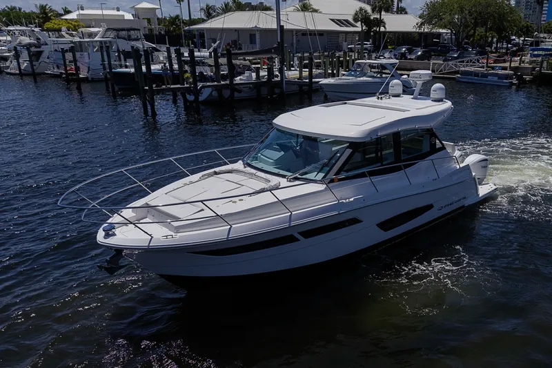 Slide: The Image of Regal 38 XO 2025 - 7867210