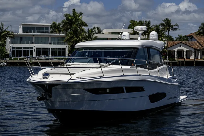 Slide: The Image of Regal 38 XO 2025 - 7867169