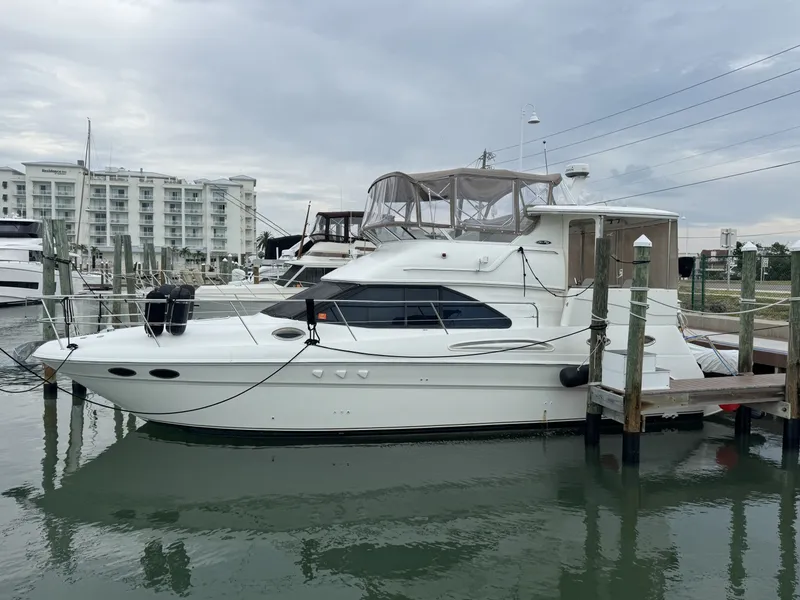 The Image of Sea Ray 380 Aft Cabin 2001 - 6104735