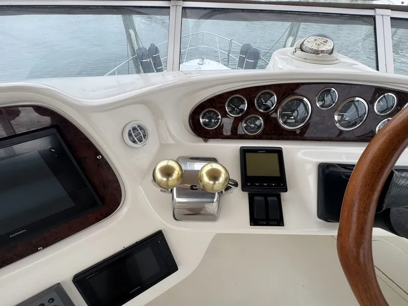 Slide: The Image of Sea Ray 380 Aft Cabin 2001 - 6104795