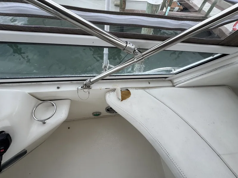 Slide: The Image of Sea Ray 380 Aft Cabin 2001 - 6104802