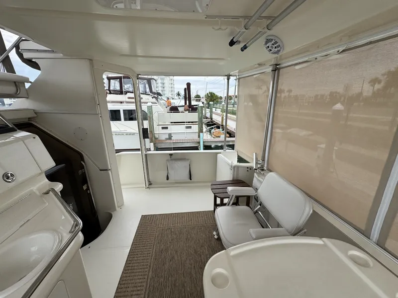 Slide: The Image of Sea Ray 380 Aft Cabin 2001 - 6104804