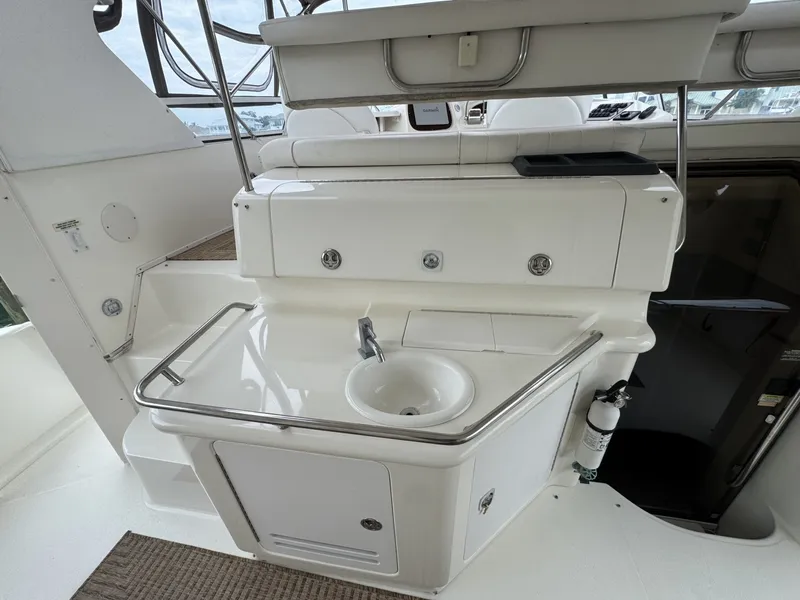 Slide: The Image of Sea Ray 380 Aft Cabin 2001 - 6104806