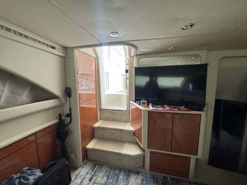 Slide: The Image of Sea Ray 380 Aft Cabin 2001 - 6104872