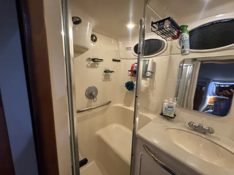 Slide: The Image of Sea Ray 380 Aft Cabin 2001 - 6104879