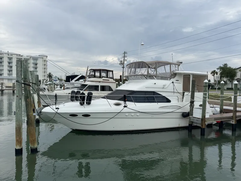 Slide: The Image of Sea Ray 380 Aft Cabin 2001 - 6104740