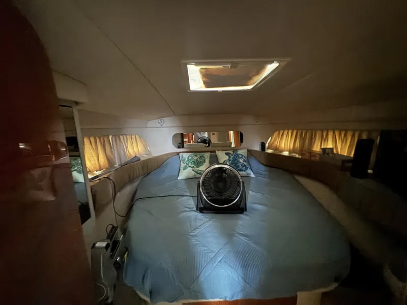 Slide: The Image of Sea Ray 380 Aft Cabin 2001 - 6104892
