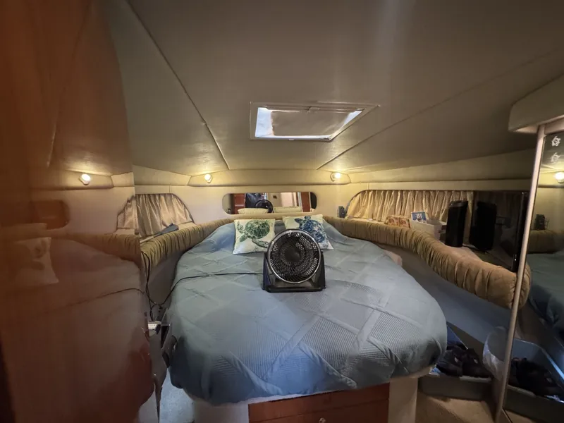 Slide: The Image of Sea Ray 380 Aft Cabin 2001 - 6104893