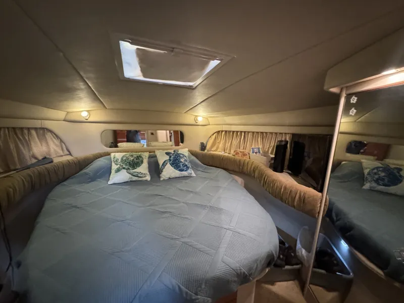 Slide: The Image of Sea Ray 380 Aft Cabin 2001 - 6104895