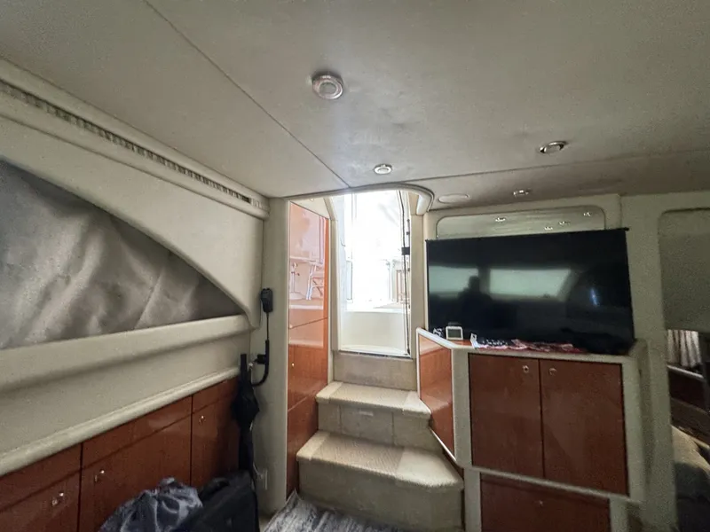 Slide: The Image of Sea Ray 380 Aft Cabin 2001 - 6104904