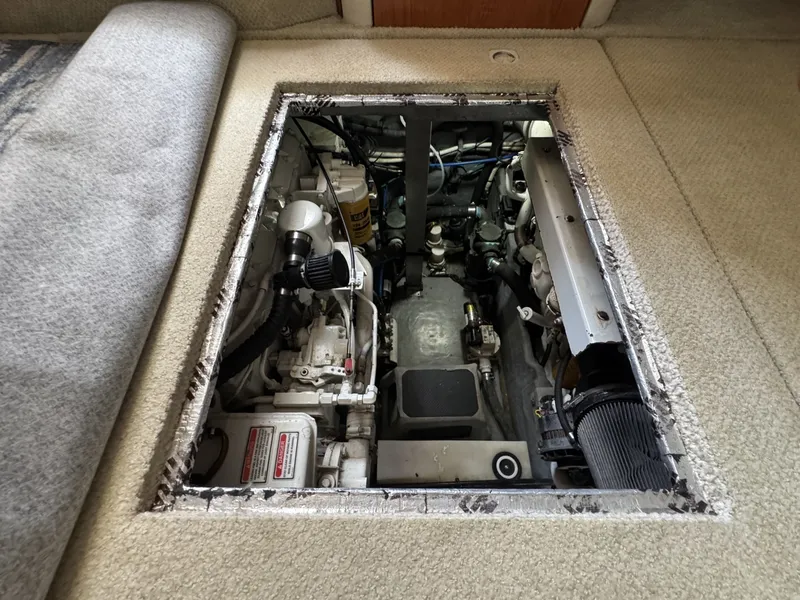 Slide: The Image of Sea Ray 380 Aft Cabin 2001 - 6104924