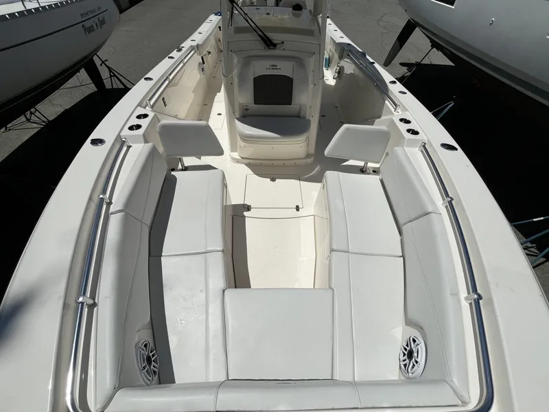 Slide: The Image of Cobia 320 Center Console 2021 - 6104567