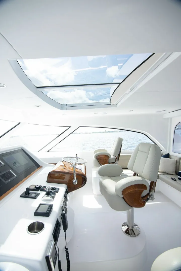 Slide: The Image of Bertram 50 Sport 2027 - 6106480