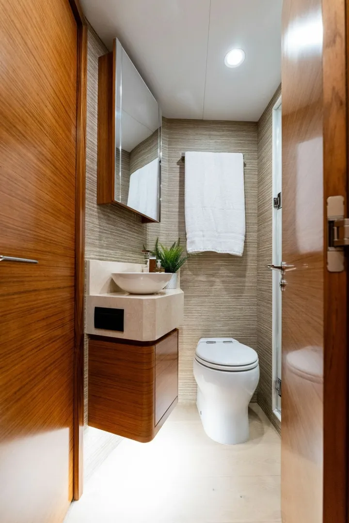 Slide: The Image of Bertram 50 Sport 2027 - 6106461