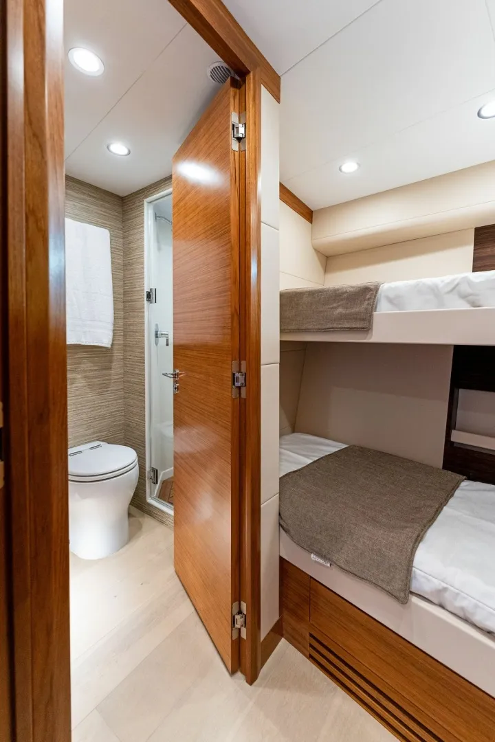 Slide: The Image of Bertram 50 Sport 2027 - 6106464