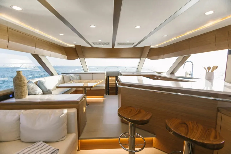 Slide: The Image of Bertram 61 Convertible 2027 - 6106285