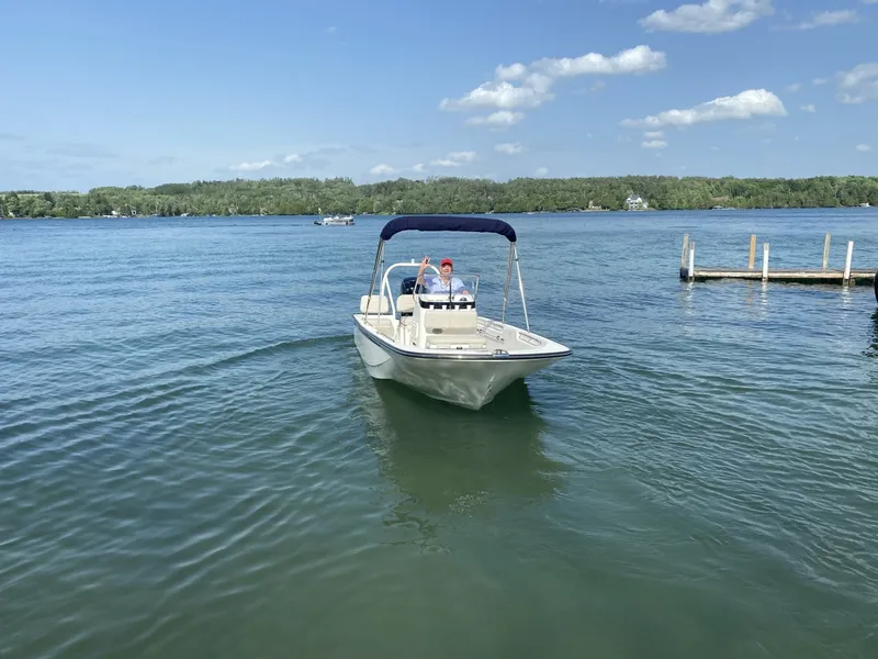 Slide: The Image of Boston Whaler 170 Montauk 2025 - 6110079