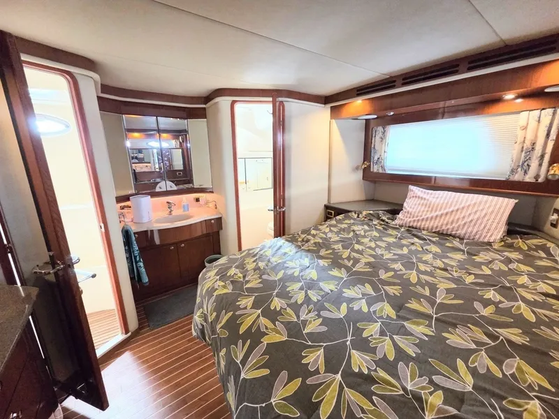 Slide: The Image of Sea Ray 480 Motor Yacht 2002 - 7508481