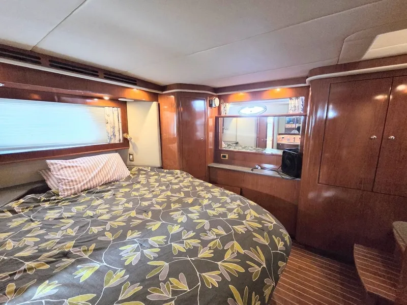 Slide: The Image of Sea Ray 480 Motor Yacht 2002 - 7508480