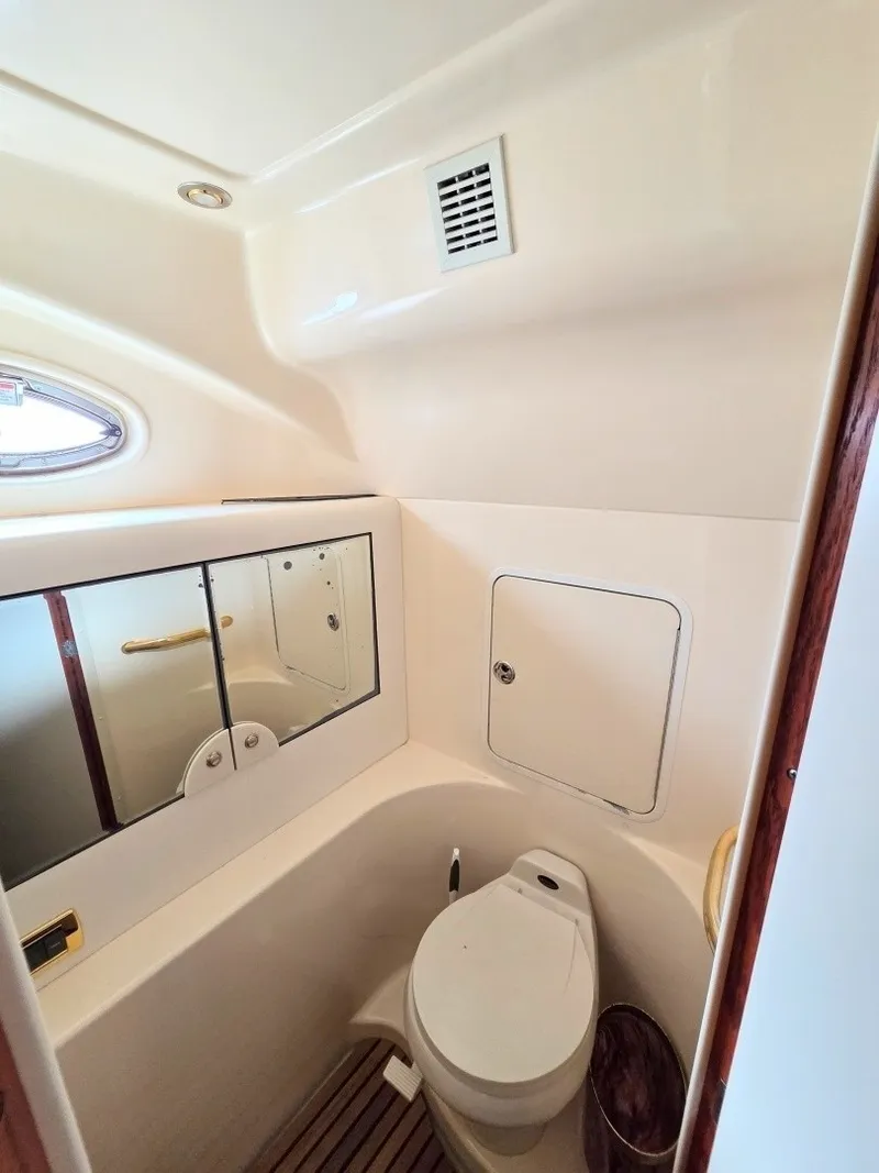 Slide: The Image of Sea Ray 480 Motor Yacht 2002 - 7508484