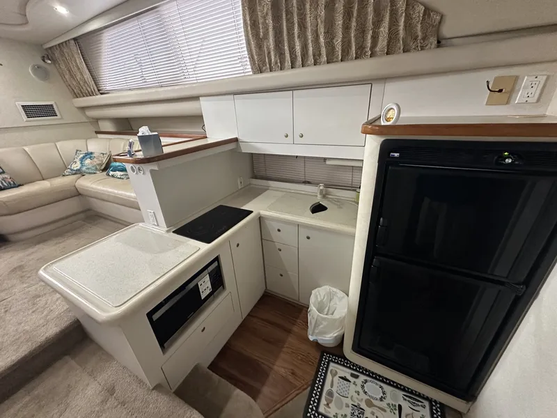 Slide: The Image of Cruisers 3650 Aft Cabin 1998 - 6105030