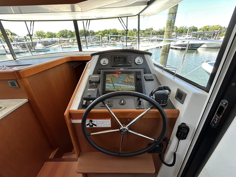 Slide: The Image of Beneteau 44 Swift Trawler 2018 - 6105224