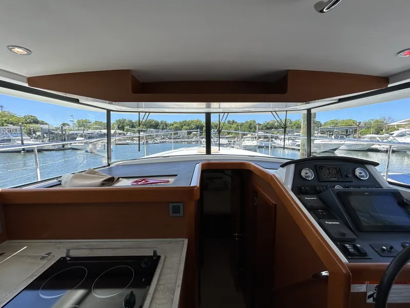 Slide: The Image of Beneteau 44 Swift Trawler 2018 - 6105226